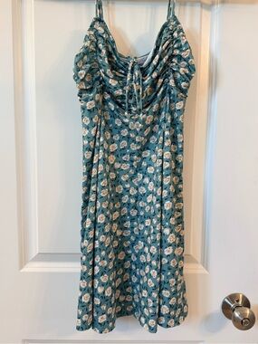hanna scallop babydoll mini dress UO Hanna Printed Scallop Babydoll Mini Dress